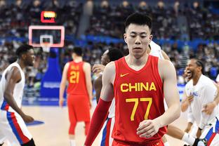 FIBA官方晒男篮世界杯AB组海报：周琦代表中国男篮登版